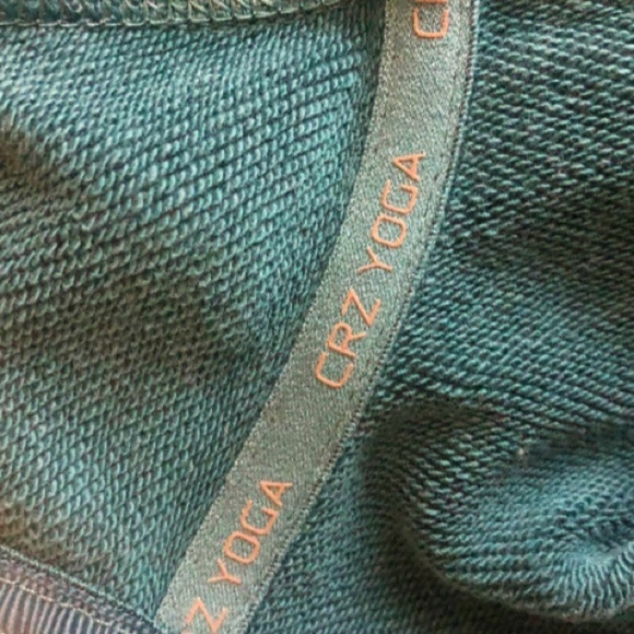 CRZ Yoga aguamarina color hoodie, pockets infront and zipper - Picture 5 of 11